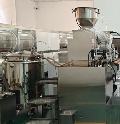 Máquina de cápsulas de gel blando con velocidad de rodaje de la bomba de medición independiente de 1-3,5 rpm